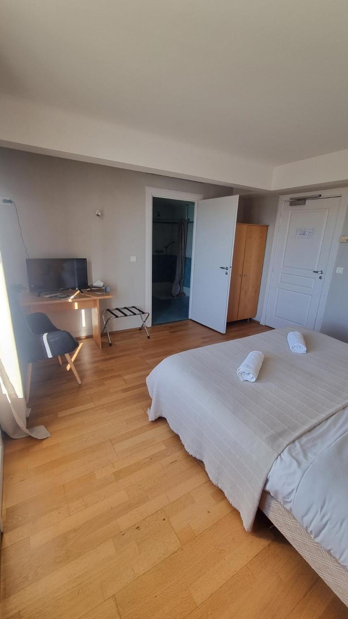 Отель Centre Yoga Bellevue Puy-l'Eveque Экстерьер фото