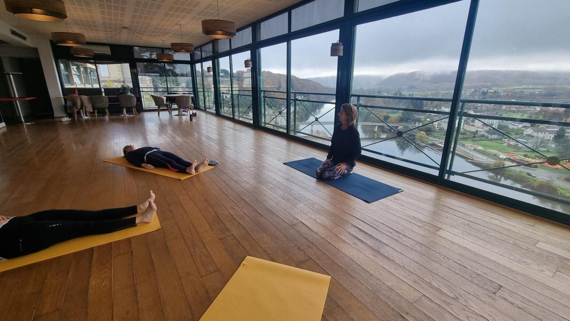Отель Centre Yoga Bellevue Puy-l'Eveque Экстерьер фото